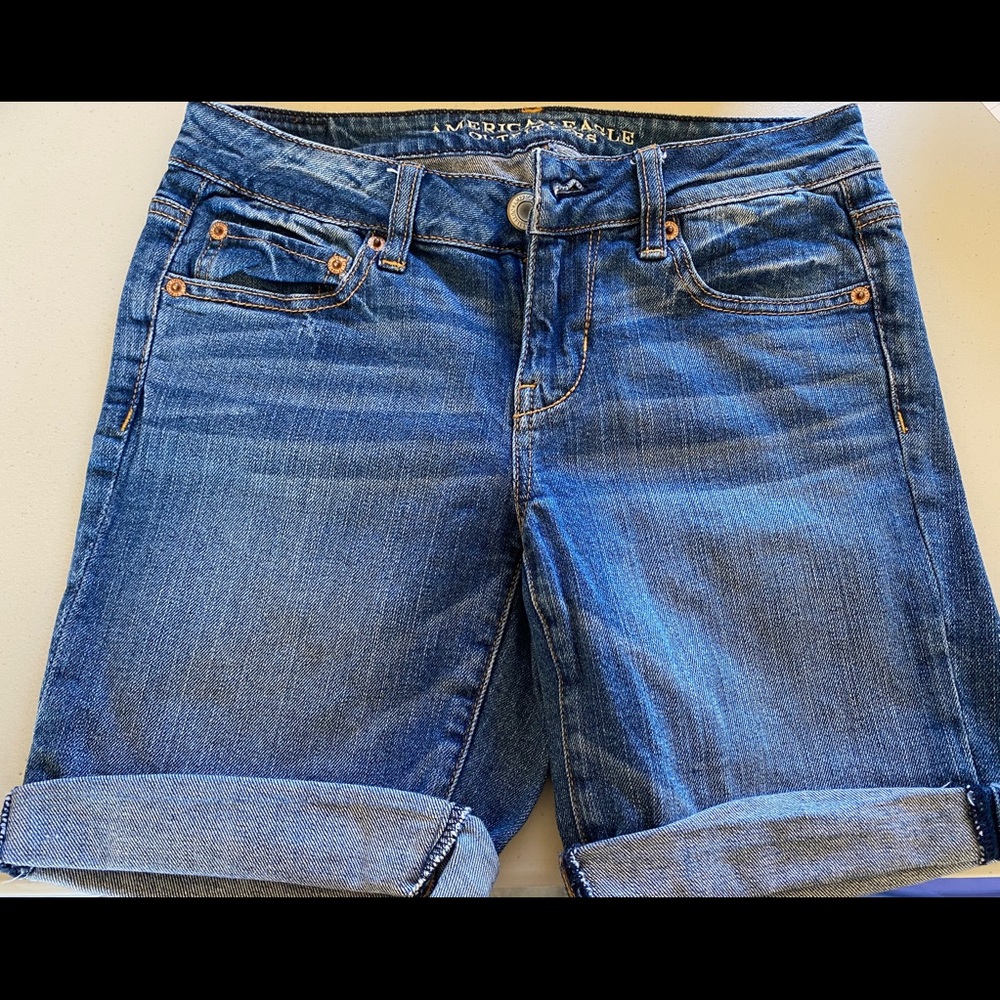 American Eagle denim shorts size 4